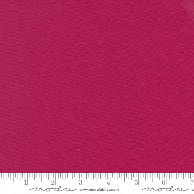 Moda Bella Solids, 9900 386, Pomegranate