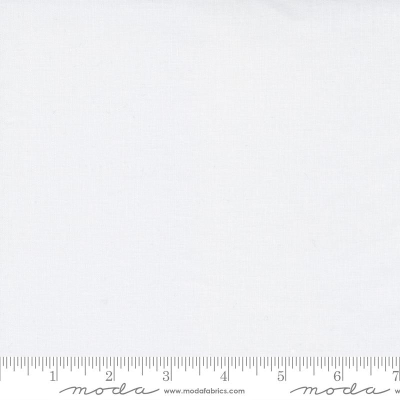Moda Bella Solids, 9900 436S, Super White