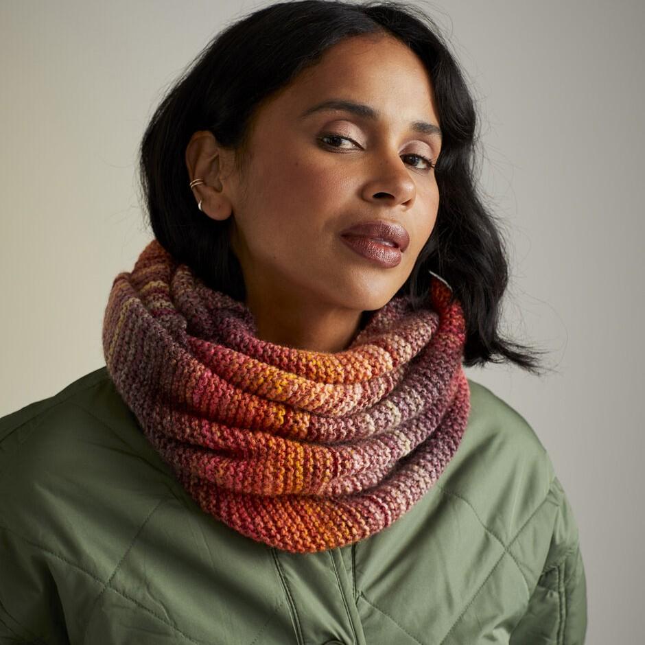 Sirdar, Pattern, F237 Sunset Stroll Snood