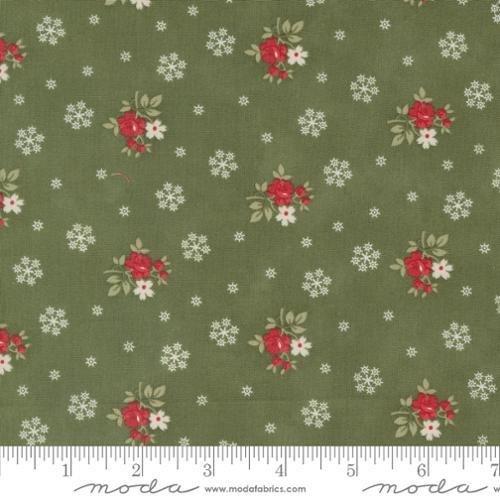 Moda A Christmas Carol, 44355 15, Holly, 3 Sisters