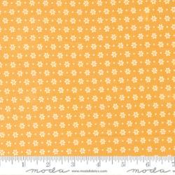 Moda Sherri & Chelsi, 37664 12, Golden, Bountiful Blooms